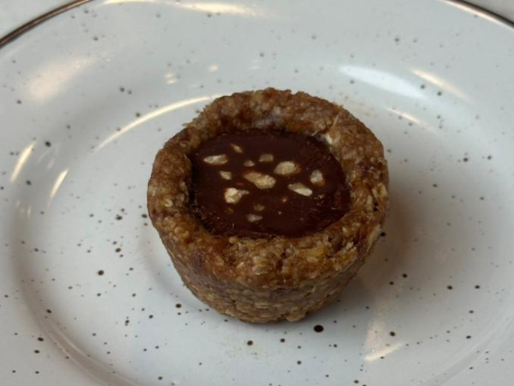 Real Goods Cup Peanut Butter x Und