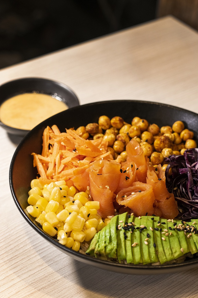 Sana Kitchen Poke de Trucha