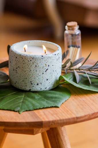 [1038966] Candra Vela Enamorate