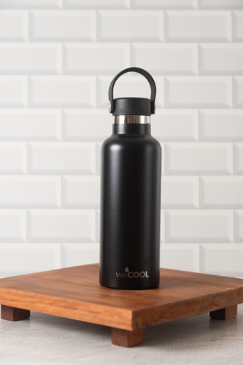 [7750431670374] WeCool Botella Color Negro 650 ml
